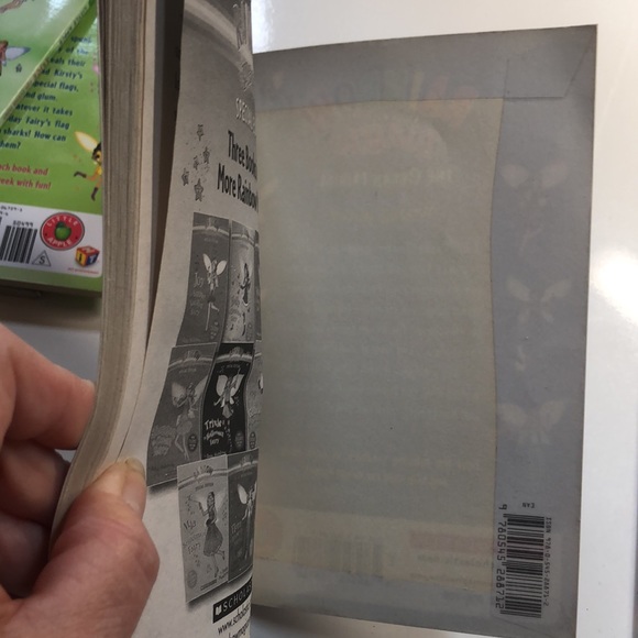 SET of 5 - Rainbow Magic books - Picture 9 of 14